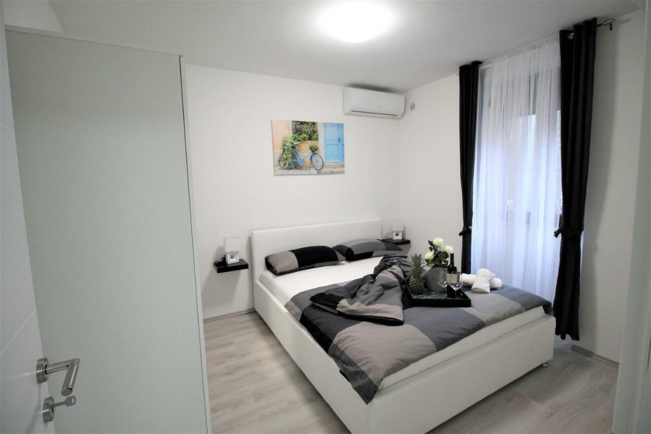 Arbel Apartments Poreč Exteriör bild