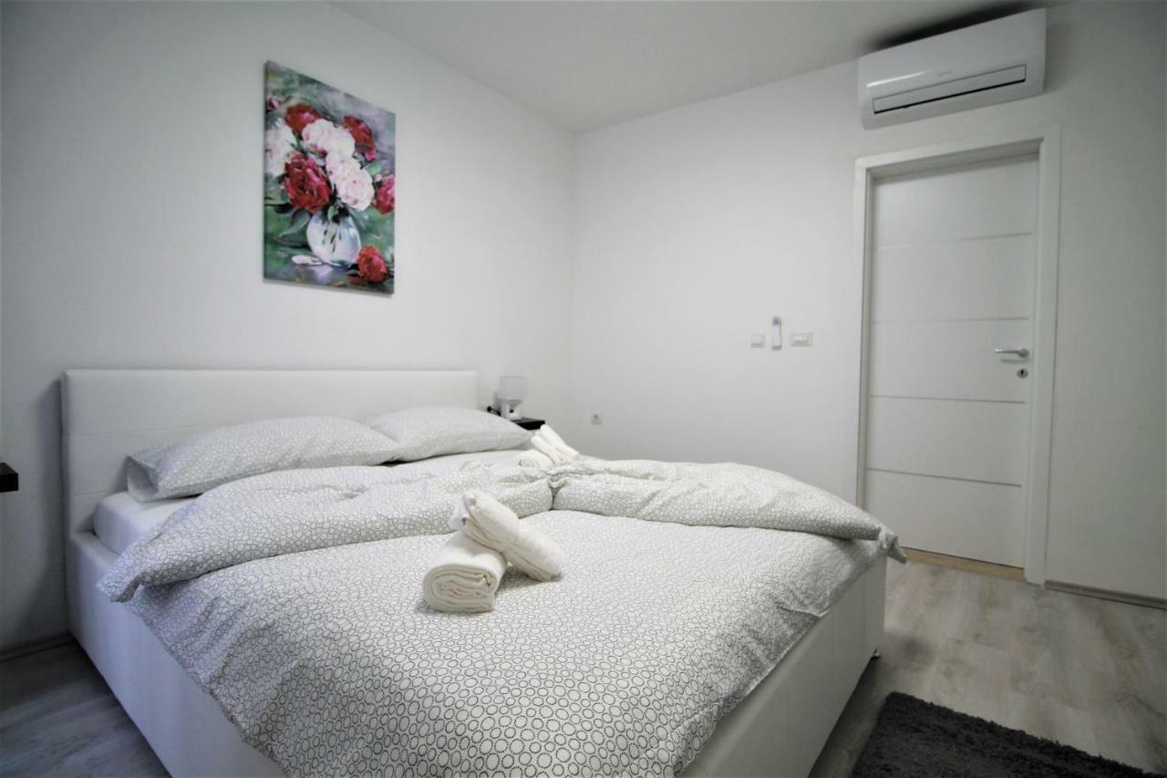 Arbel Apartments Poreč Exteriör bild